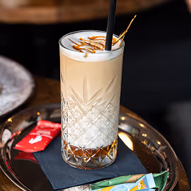 DAS HOUSE Katzencafé Getränk